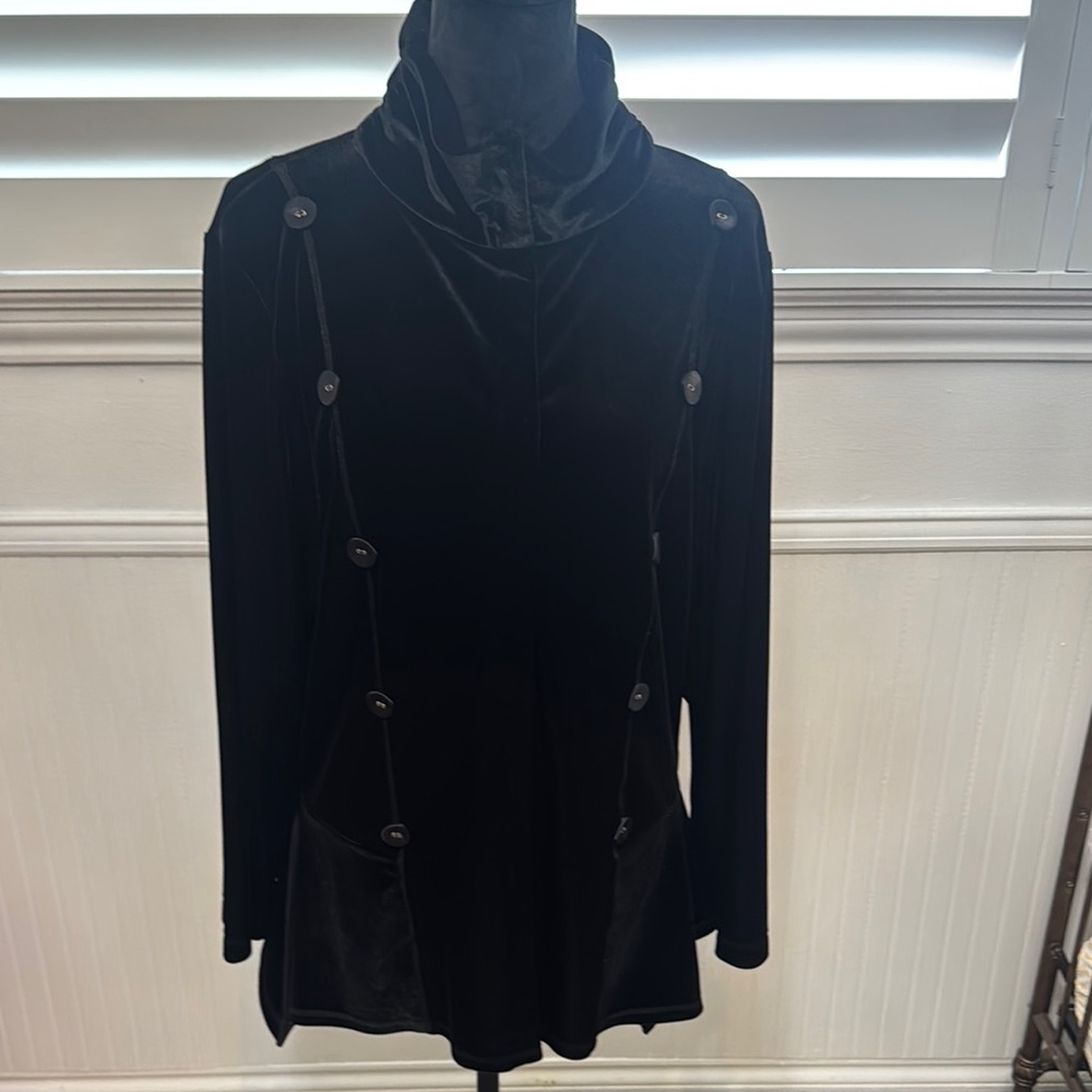Black Cape Jacket with Long Sleeves and Turtleneck Style-42” bust-Details!!